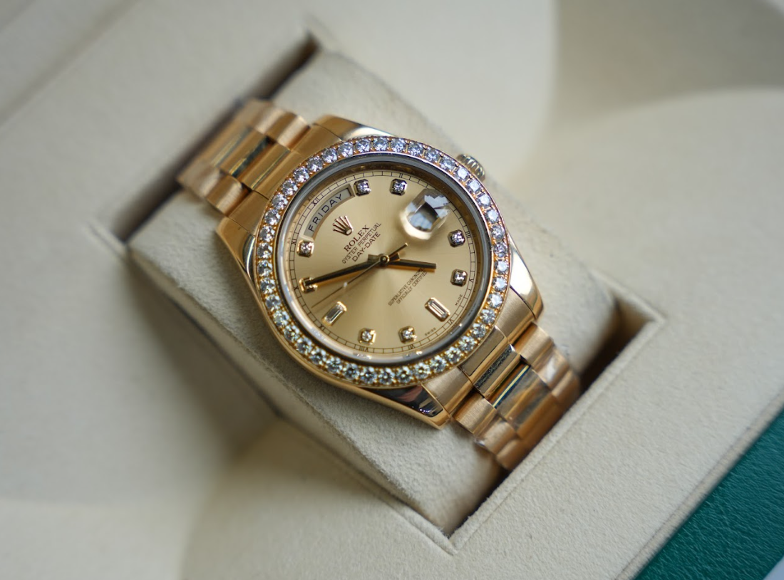 Day-Date II 218348 – 41mm 18K Yellow Gold – Champagne Baguette Diamond Dial