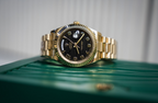 Day-Date II 218238 – 41mm 18K Yellow Gold – Black Dial – President Bracelet
