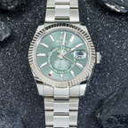 Sky-Dweller 336934 – 42mm Stainless Steel & White Gold Green Dial Oyster Bracelet
