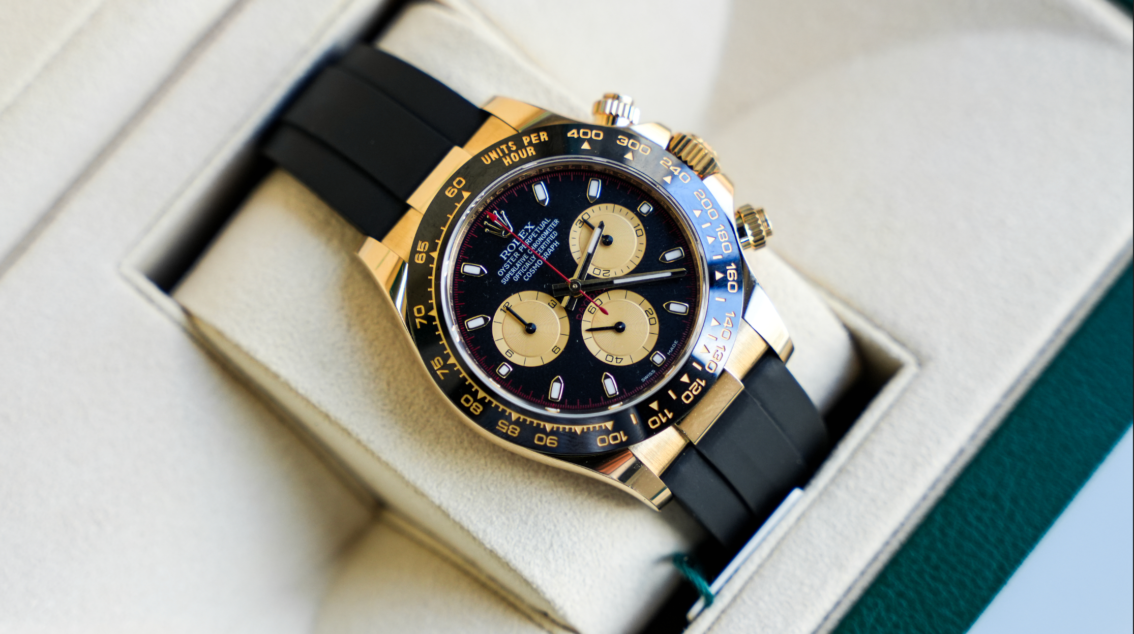 Cosmograph Daytona – 18k Yellow Gold Paul Newman Dial and Oysterflex Bracelet Ref. 116518LN