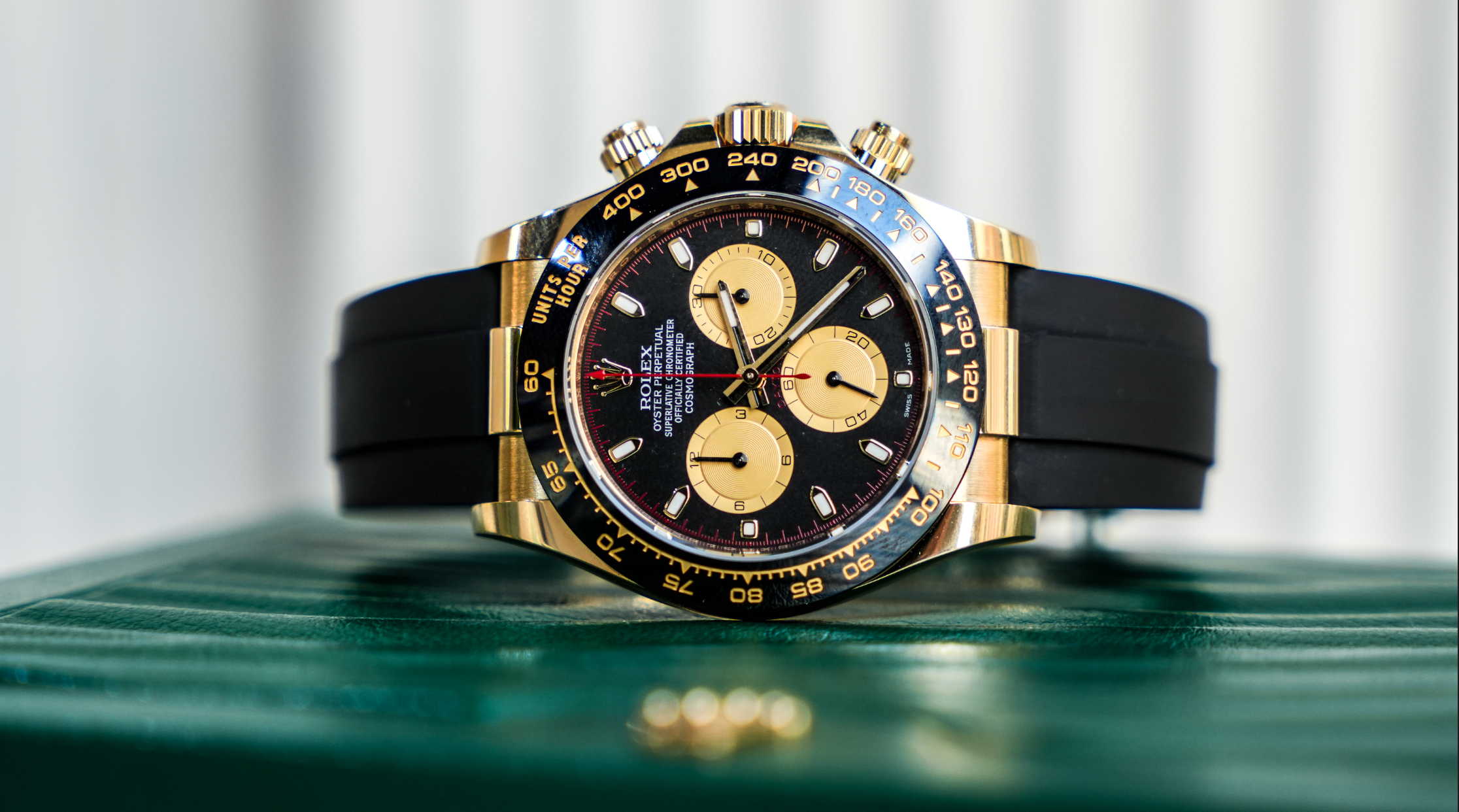 Cosmograph Daytona – 18k Yellow Gold Paul Newman Dial and Oysterflex Bracelet Ref. 116518LN