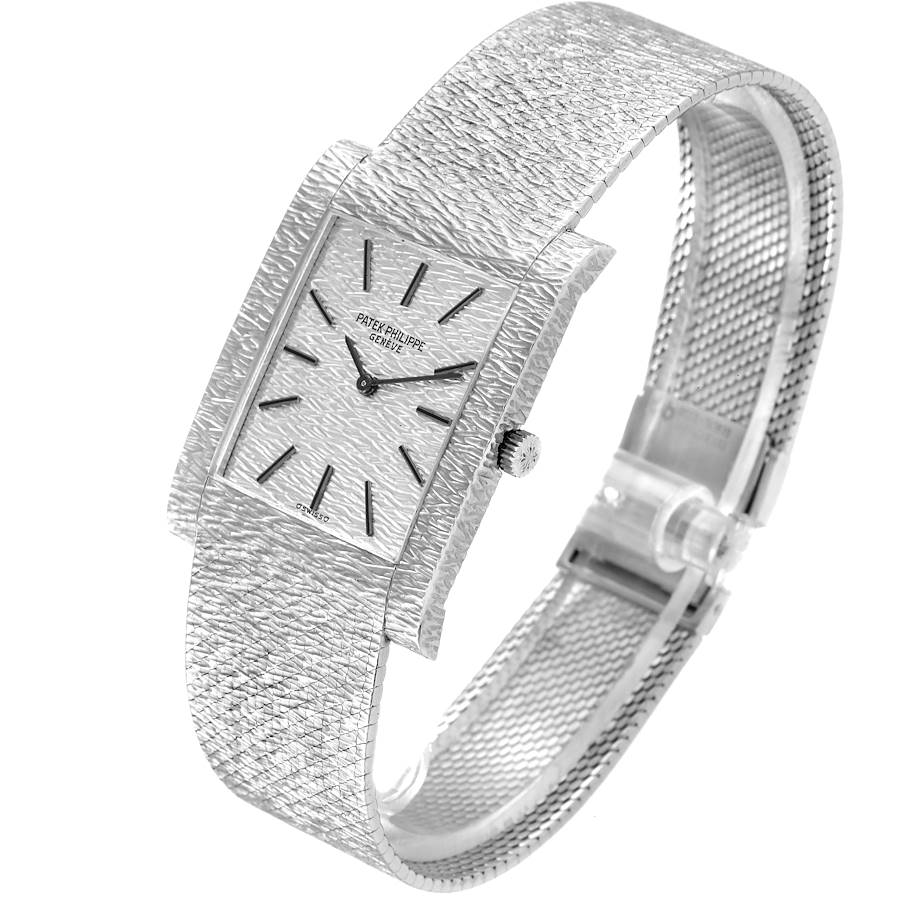 18k White Gold Textured Dial Vintage Mens Watch 3553