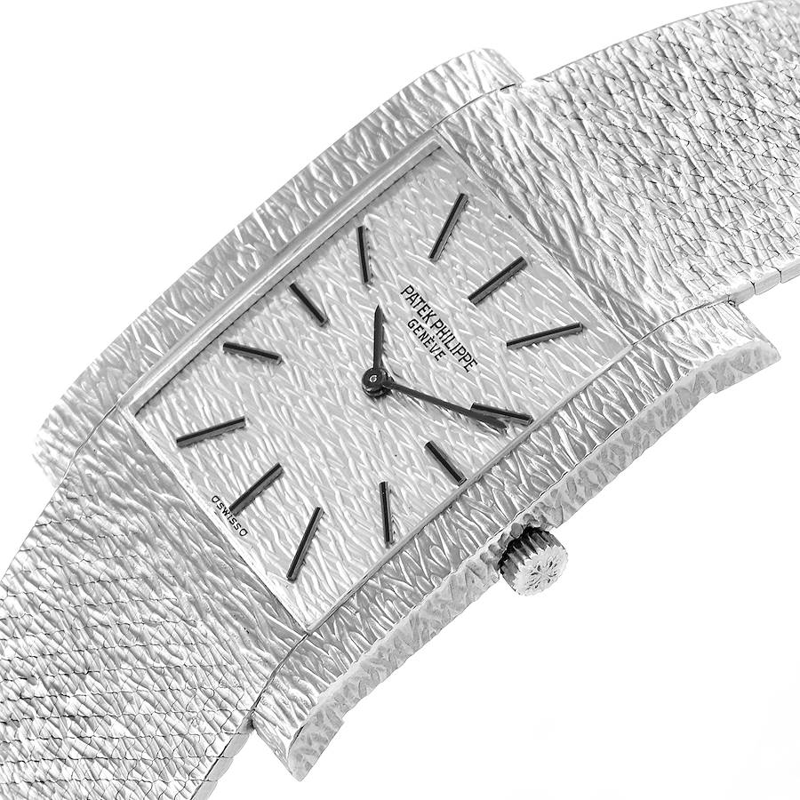 18k White Gold Textured Dial Vintage Mens Watch 3553