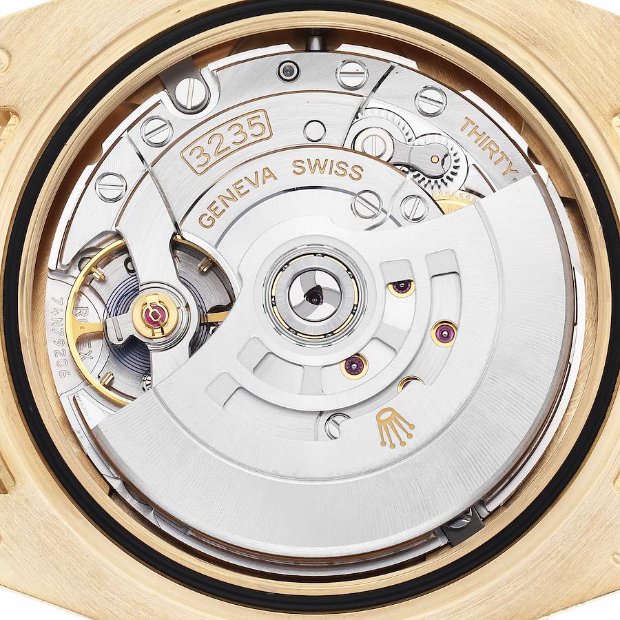 Submariner Yellow Gold Black Dial Bezel Mens Watch 126618